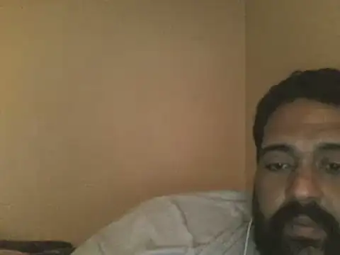 Snapshot of elpoop7305 chatting on 03-15-26, 08:43 elpoop7305 online show from 03-15-26, 08:43