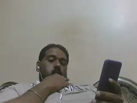 elpoop7305 online show from 11-09-25, 10:52