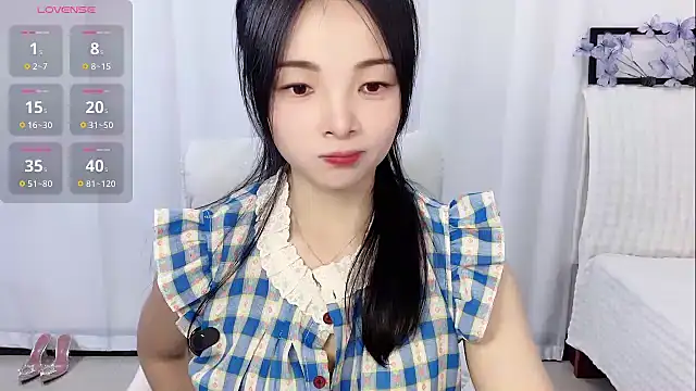 Snapshot of Tangbao-Baby chatting on 07-07-26, 03:31 Tangbao-Baby online show from 07-07-26, 03:31