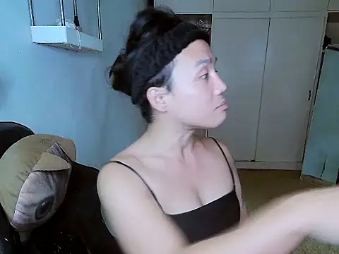 YourNikkieXxx online show from 12-01-25, 07:09