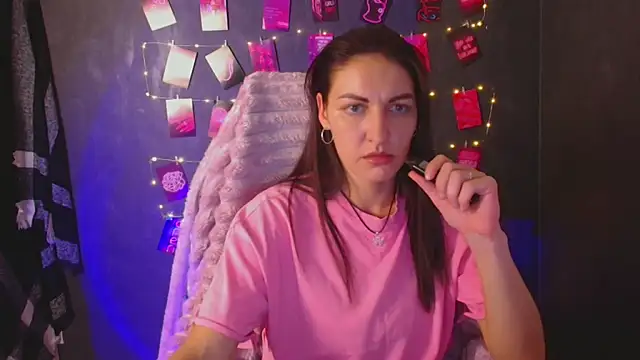 Aurora Loveu online show from 11-13-25, 08:46