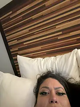 xHelloKitty online show from 02-10-26, 11:15