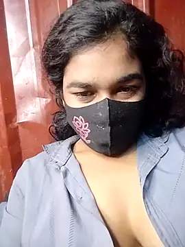 Snapshot of kiron204279 chatting on 11-13-25, 06:12 kiron204279 online show from 11-13-25, 06:12