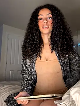 yasmingarcia online show from 10-27-25, 11:00