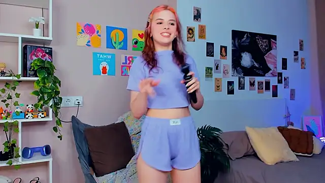 Snapshot of VedaSchulz chatting on 02-17-26, 06:49 VedaSchulz online show from 02-17-26, 06:49