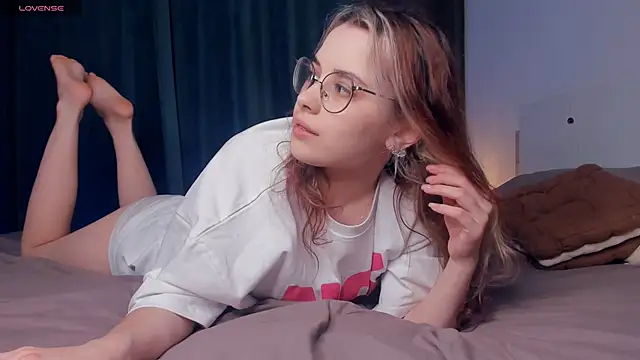 VedaSchulz online show from 11-27-25, 06:52