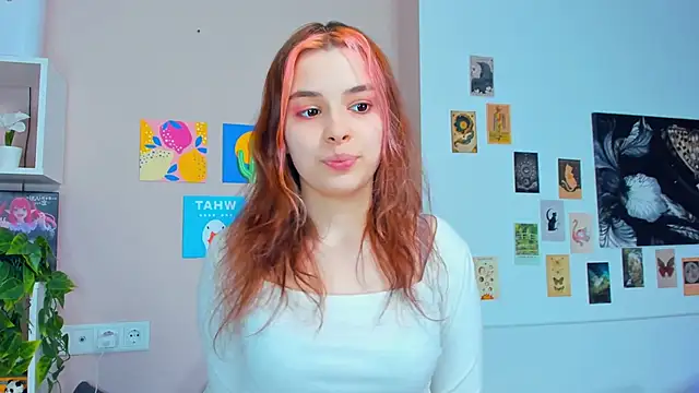 Snapshot of VedaSchulz chatting on 02-24-26, 08:42 VedaSchulz online show from 02-24-26, 08:42