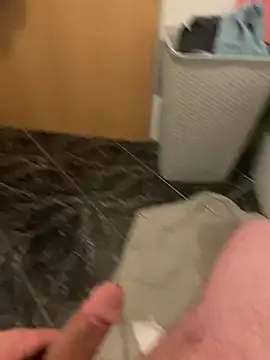 Snapshot of geilheit12 chatting on 02-27-26, 01:06 geilheit12 online show from 02-27-26, 01:06