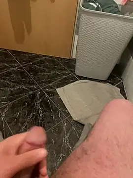 Snapshot of geilheit12 chatting on 03-01-26, 02:11 geilheit12 online show from 03-01-26, 02:11