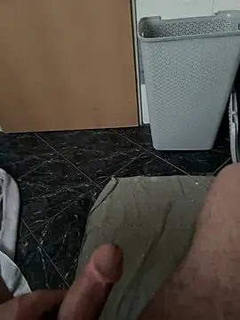 Snapshot of geilheit12 chatting on 02-04-26, 04:13 geilheit12 online show from 02-04-26, 04:13