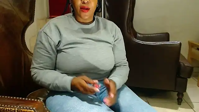 CandyCurvyyxx online show from 10-16-25, 04:37