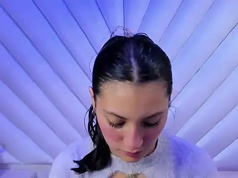  Luna Bennett online show from 11-04-25, 01:15