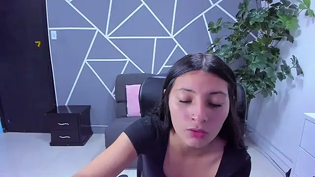 Snapshot of _Luna_Bennett chatting on 02-24-26, 08:31 Luna Bennett online show from 02-24-26, 08:31