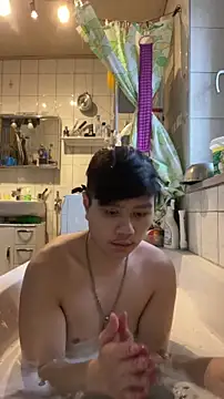 Snapshot of Kingpowerlittel chatting on 12-16-25, 07:56 Kingpowerlittel online show from 12-16-25, 07:56