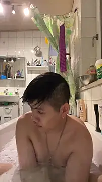 Snapshot of Kingpowerlittel chatting on 12-05-25, 04:05 Kingpowerlittel online show from 12-05-25, 04:05