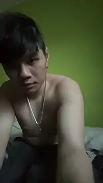 Snapshot of Kingpowerlittel chatting on 12-19-25, 07:22 Kingpowerlittel online show from 12-19-25, 07:22