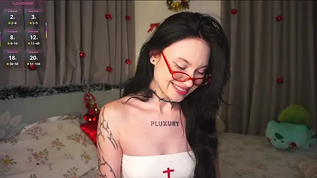 Snapshot of Alice_1n_Wonderland_ chatting on 01-09-26, 11:17 Alice 1n Wonderland online show from 01-09-26, 11:17