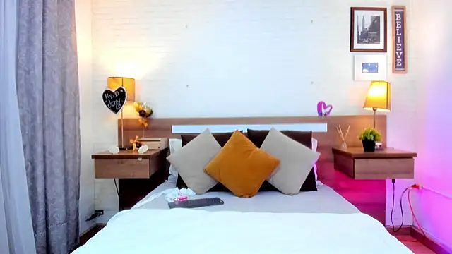 JenniferAuriston online show from 04-14-26, 07:52