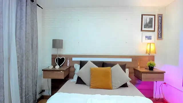 JenniferAuriston online show from 03-24-26, 08:09