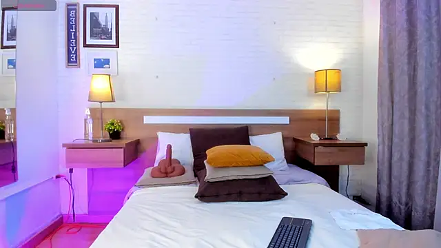 JenniferAuriston online show from 11-27-25, 07:25