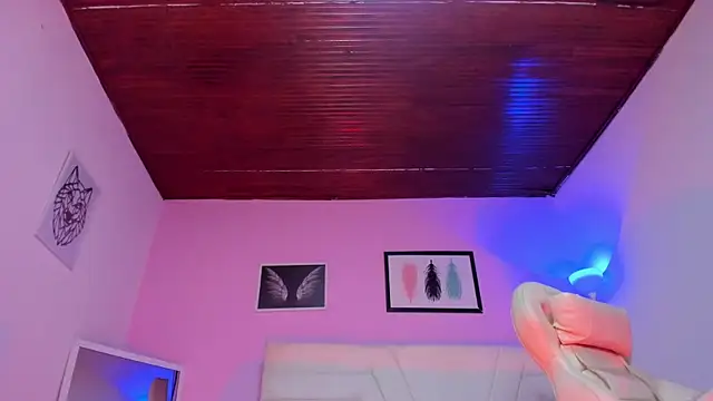 fressittalove01 online show from 09-15-25, 03:01