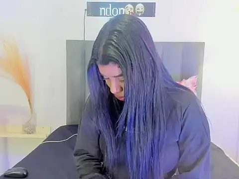 KendraChavez  online show from 02-13-26, 09:15