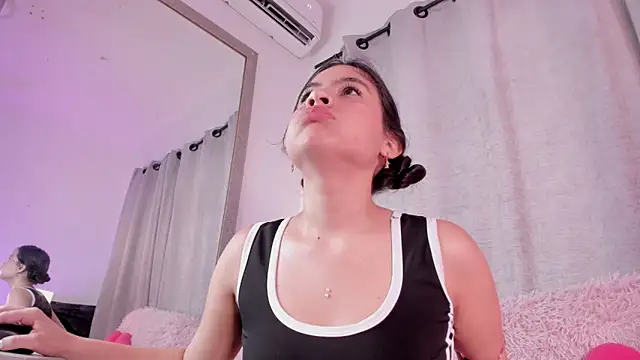 ameliiaa smith online show from 12-04-25, 08:52