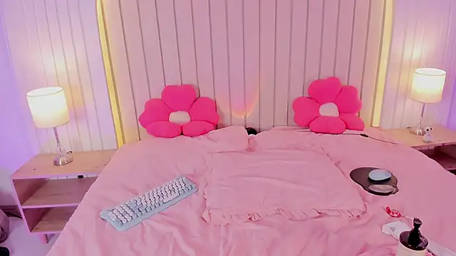 ameliiaa smith online show from 10-09-25, 12:33