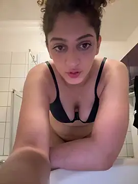 DreamThickCouple online show from 10-30-25, 10:50