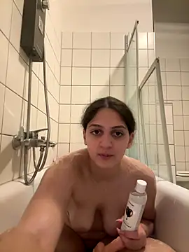 DreamThickCouple online show from 11-04-25, 10:02