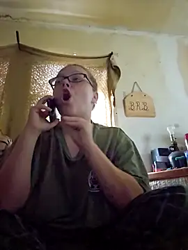 countrymomma online show from 09-24-25, 01:28