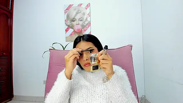 valeria millers online show from 11-14-25, 01:37