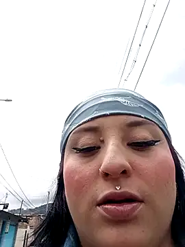 megan fox5 online show from 10-25-25, 04:40