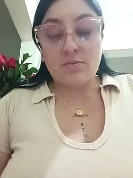 megan fox5 online show from 12-03-25, 04:02