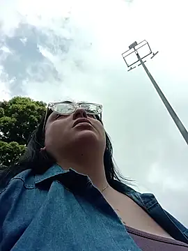 megan fox5 online show from 12-15-25, 06:14