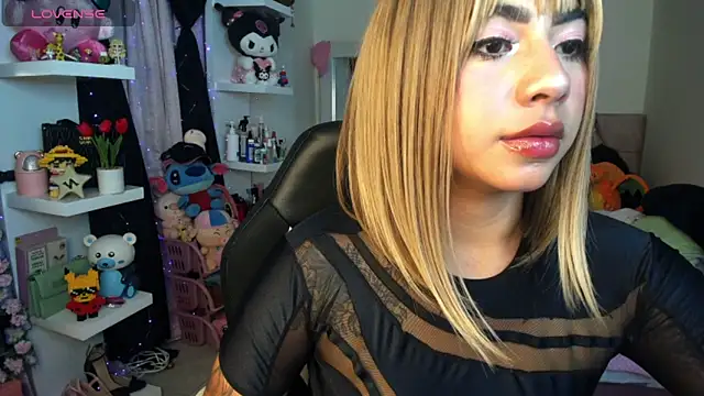 charlotte queen1320 online show from 04-08-26, 03:41