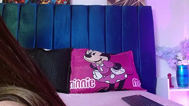 Annie switt online show from 03-07-26, 04:41