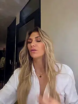 Melody1600 online show from 12-04-25, 08:52