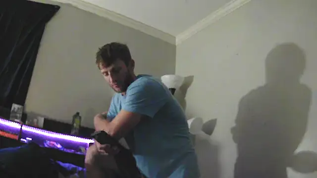 Snapshot of IsAparty chatting on 01-17-26, 09:24 IsAparty online show from 01-17-26, 09:24