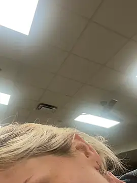 toomuchofafreak online show from 02-10-26, 07:29