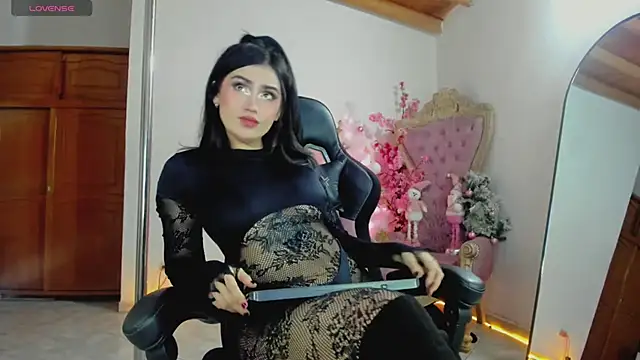 auraeroticaxxx online show from 11-18-25, 04:05