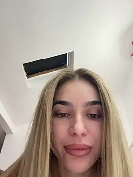 KaseyQuinn  online show from 11-05-25, 09:23