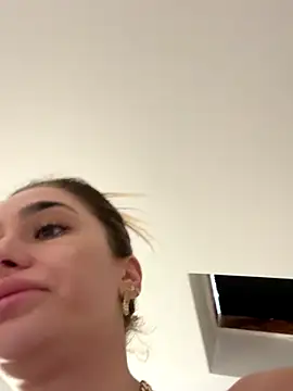 KaseyQuinn  online show from 11-12-25, 08:40