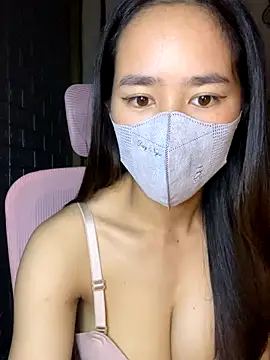 TiNa 04 online show from 09-25-25, 10:32