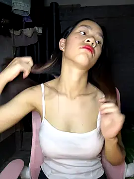 TiNa 04 online show from 09-12-25, 10:53