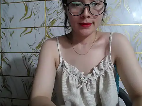 Lyzizi lovely09 online show from 06-20-26, 02:11