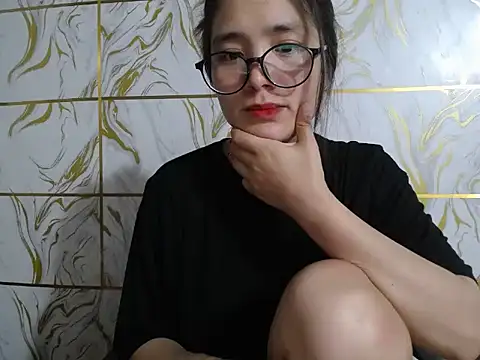 Lyzizi lovely09 online show from 07-06-26, 08:43