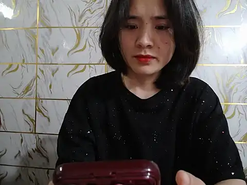 Snapshot of Lyzizi_lovely09 chatting on 05-27-26, 01:48 Lyzizi lovely09 online show from 05-27-26, 01:48