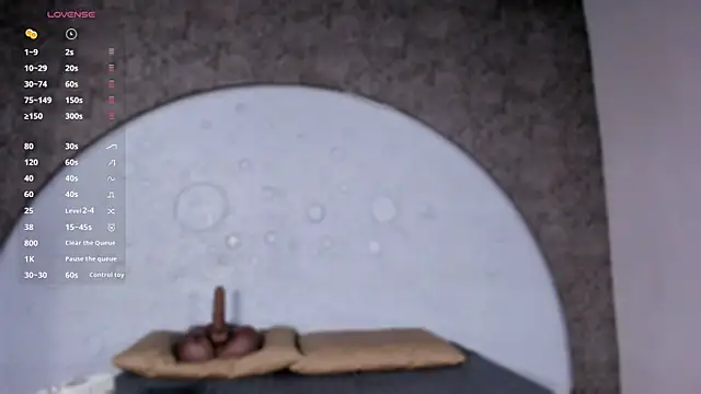 ReinaChloe online show from 04-03-26, 04:24