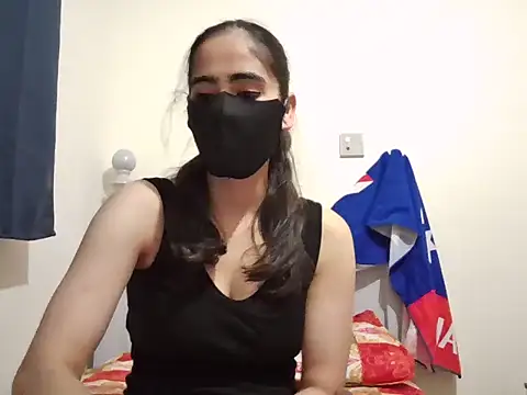 BobtailFormal online show from 12-03-25, 08:52